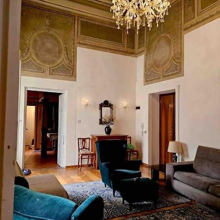 Appartamento Storico Nel Centro Firenze Bagian luar foto