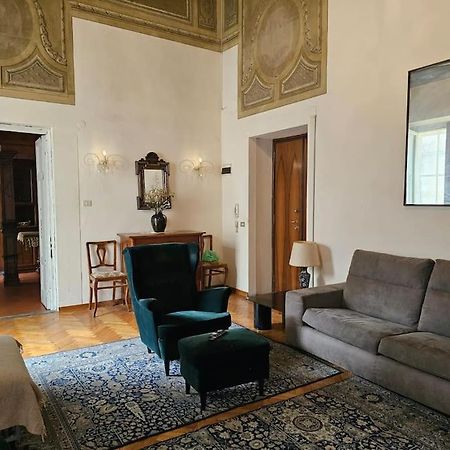 Appartamento Storico Nel Centro Firenze Bagian luar foto
