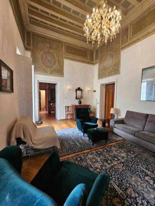 Appartamento Storico Nel Centro Firenze Bagian luar foto
