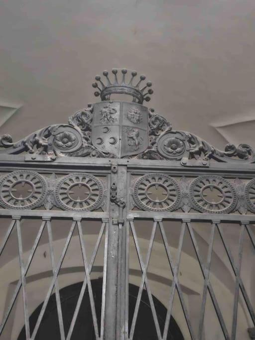Appartamento Storico Nel Centro Firenze Bagian luar foto