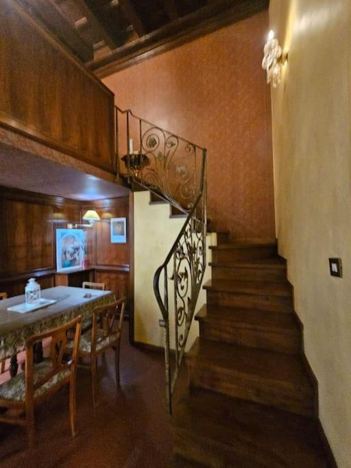 Appartamento Storico Nel Centro Firenze Bagian luar foto