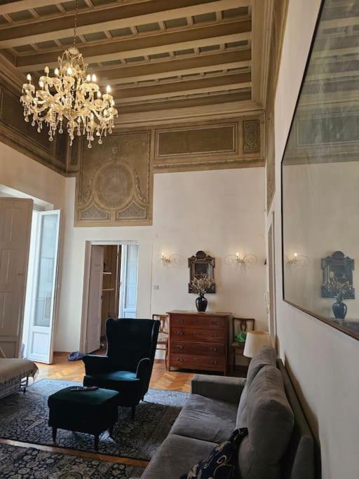 Appartamento Storico Nel Centro Firenze Bagian luar foto